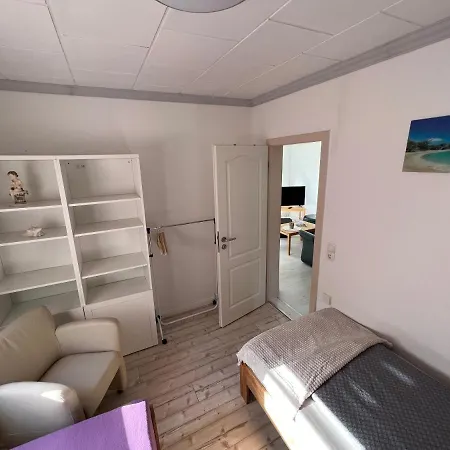 Banana Jack Apartment *