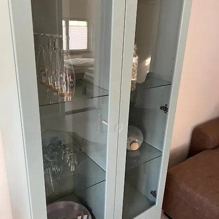 Banana Jack Apartment *